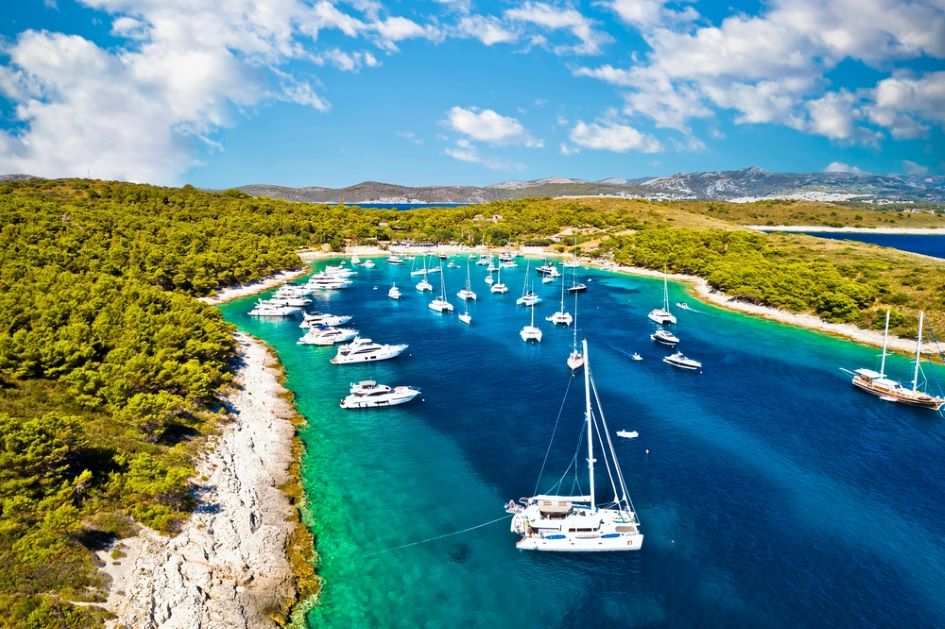 aerial-view-of-vinogradisce-bay-on-pakleni-islands.jpg