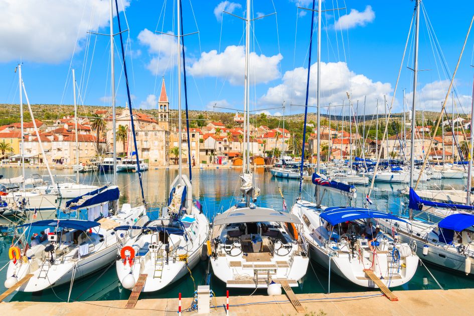milna-brac-sailing-guide.jpg