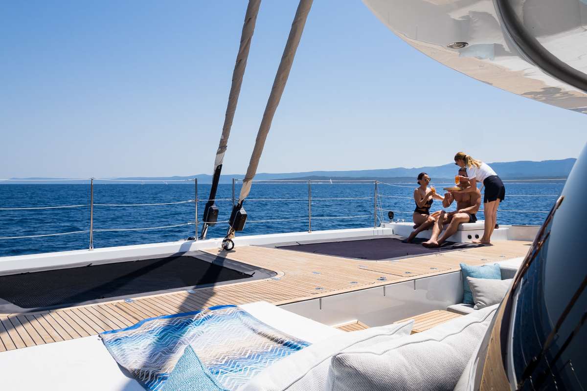 sunreef-60-vulpino-catamaran-crew.jpg