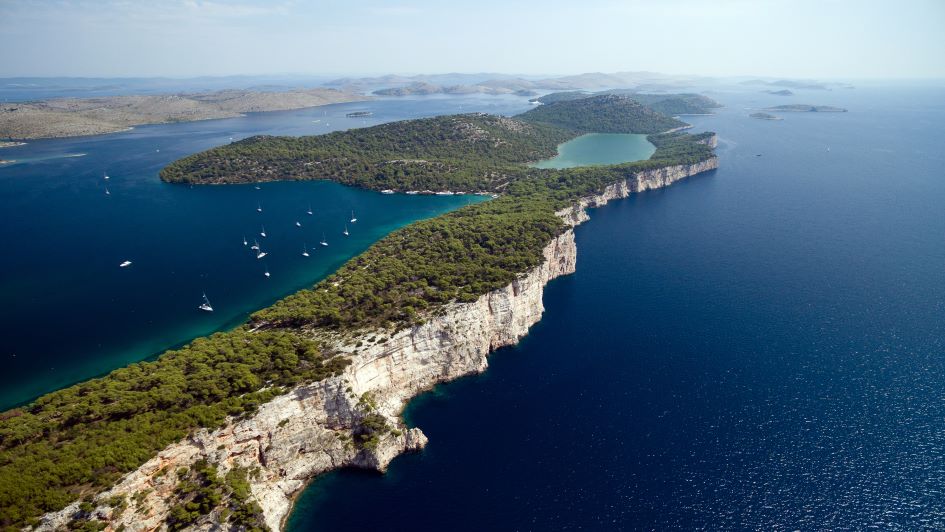 telascica-nature-park-dugi-otok-sailing-in-croatia.jpg