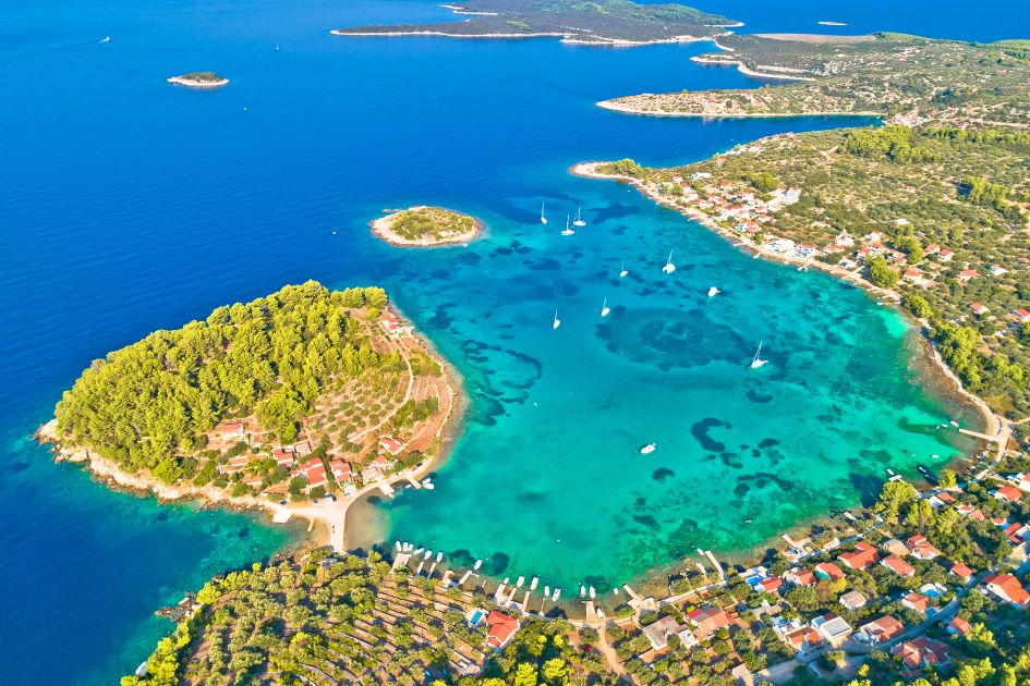 anchorage-gradina-korcula-island-south-adriatic-croatia.jpg