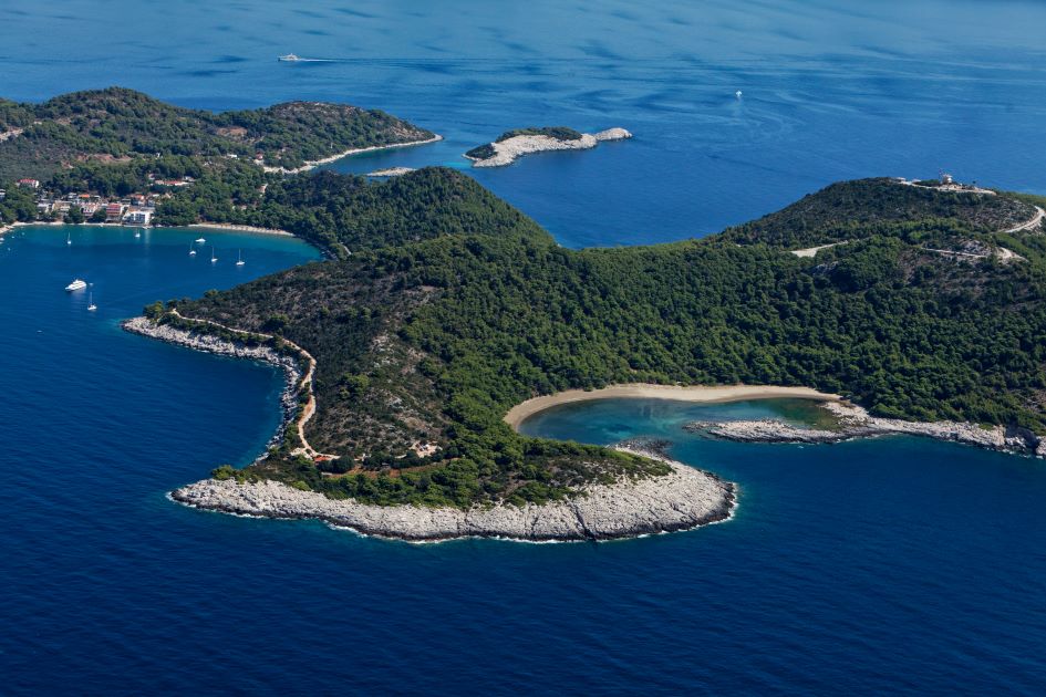 anchorage-saplunara-bay-mljet-island-south-adriatic-croatia.jpg
