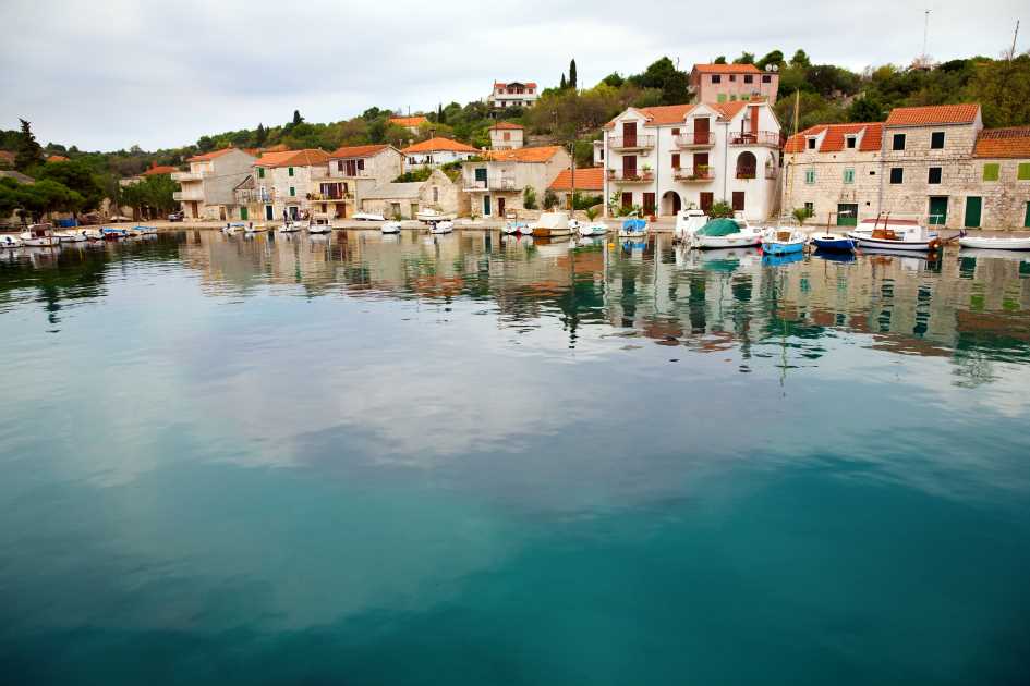 drrvenik-veliki-village-trogir-archipelago-dalmatia-secret-adriatic.jpg