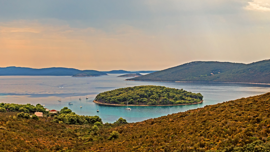 middle-adriatic-island-molat-anchorage-bay-secret-adriatic.jpg