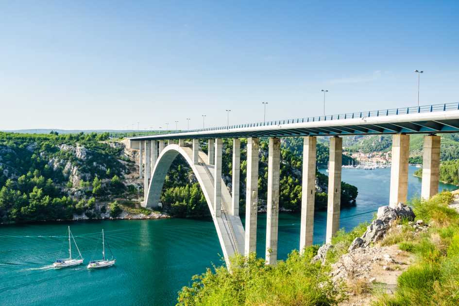 skradin-krka-river-highway-bridge-sailing-yachts.jpg