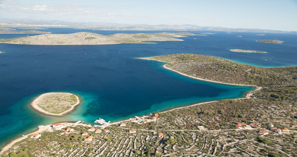 sailing-routes-croatia-national-parks-itinerary-kaprije-island.jpg