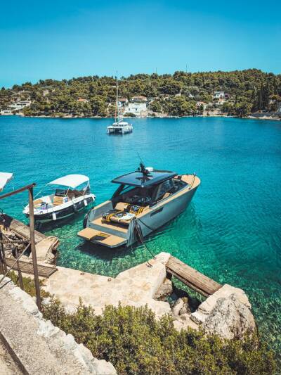 Discover the elegance and power of the Colnago 38 – a luxury power boat anchored in a stunning hidden bay, ready to take you on a private sea adventure! 🚤☀️
📍 Departure from Split or Trogir
🛥️ Accommodates up to 12 guests - Perfect for day trips, celebrations, or relaxing cruises with friends and family
🌴 Available daily routes include:
🌴 Blue Lagoon & Šolta Island – crystal-clear waters and laid-back island vibes
🌴 Hvar & Pakleni Islands – chic beach bars, hidden coves, and Mediterranean charm
🌴 Vis & Blue Cave (Biševo) – explore the famous glowing cave and untouched nature
🌴 Brač – Zlatni Rat Beach – one of Croatia’s most iconic beaches