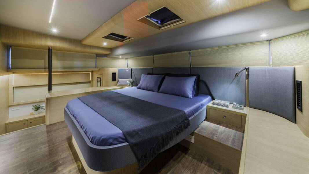 Aquila 54 By My Side