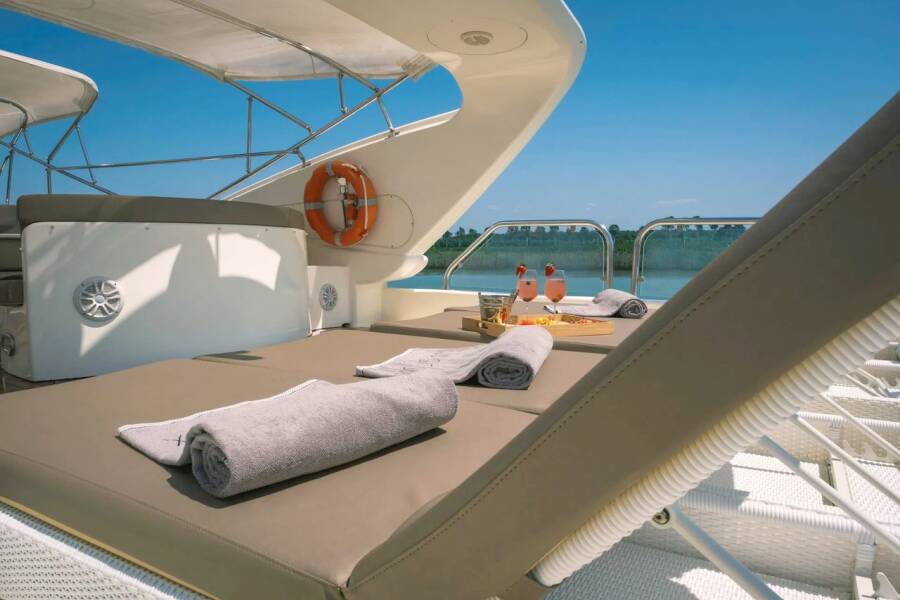 Astondoa 82 GLX Magic Six