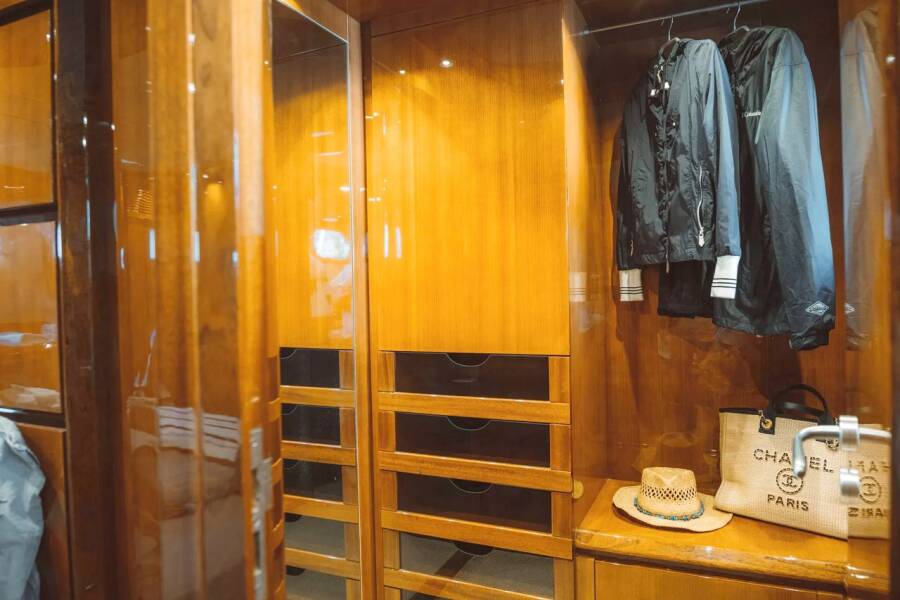 Astondoa 82 GLX Magic Six