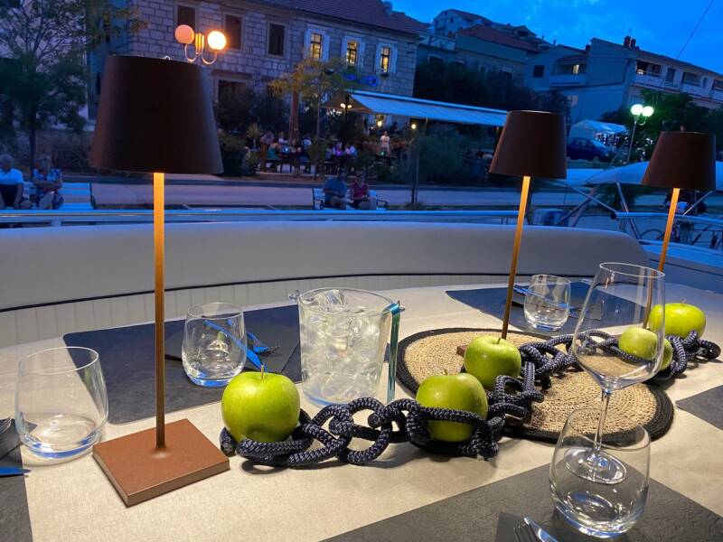 Astondoa 82 GLX Magic Six