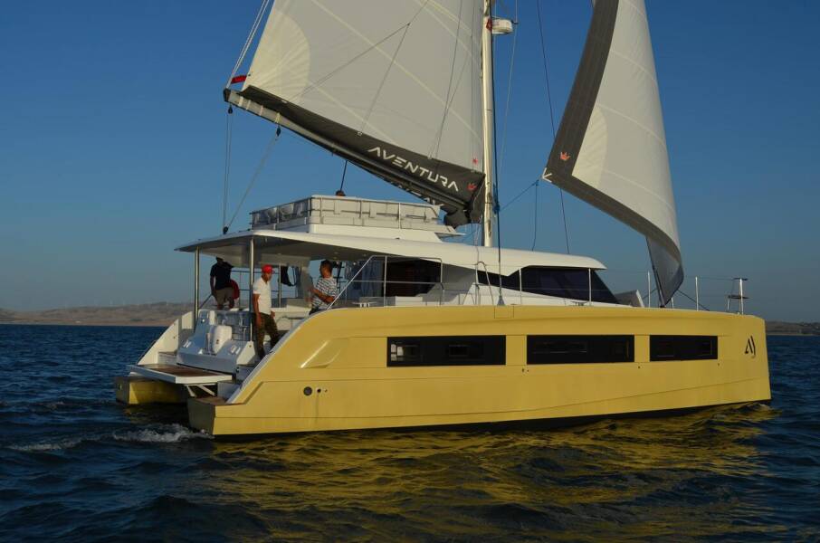 Aventura 45 Art M