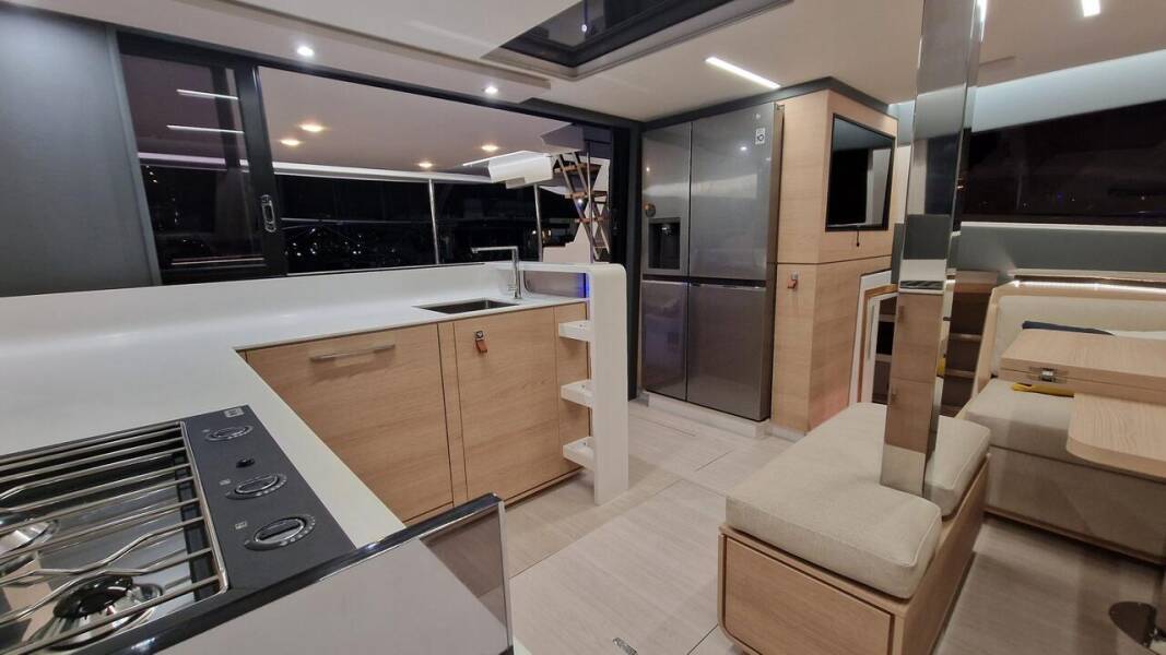 Aventura 45 Art M