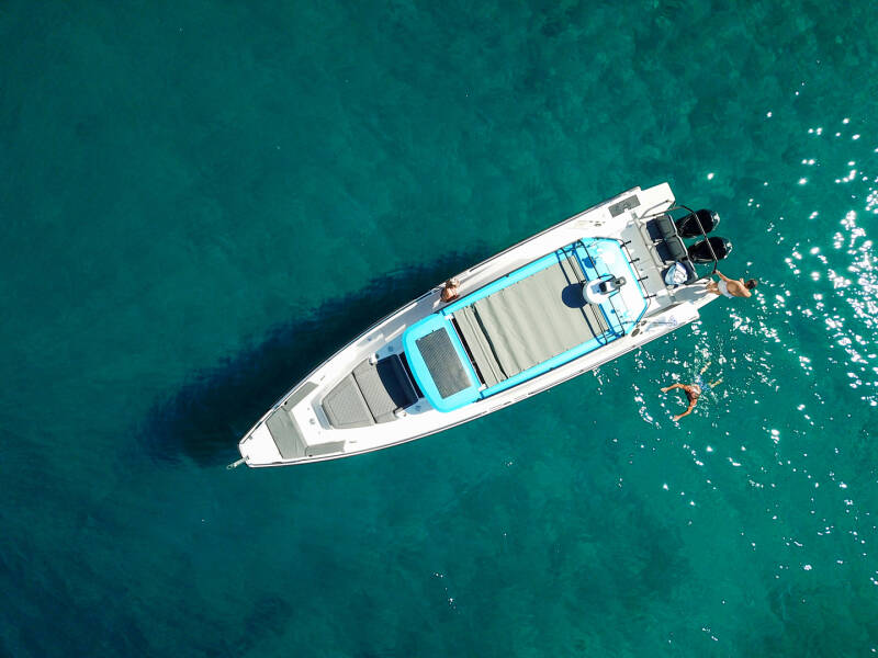 Axopar 37 XC Cross Cabin Traverso