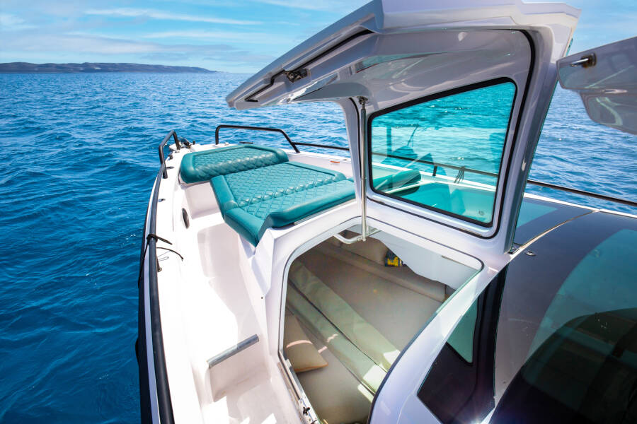 Axopar 37 XC Cross Cabin Dionne