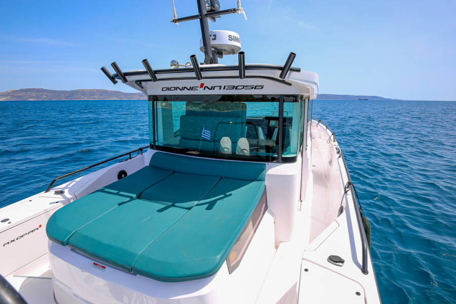 Axopar 37 XC Cross Cabin Dionne