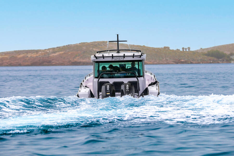 Axopar 37 XC Cross Cabin Popeye