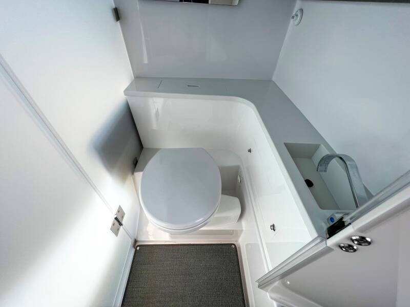 Axopar 37 XC Cross Cabin Kaizen