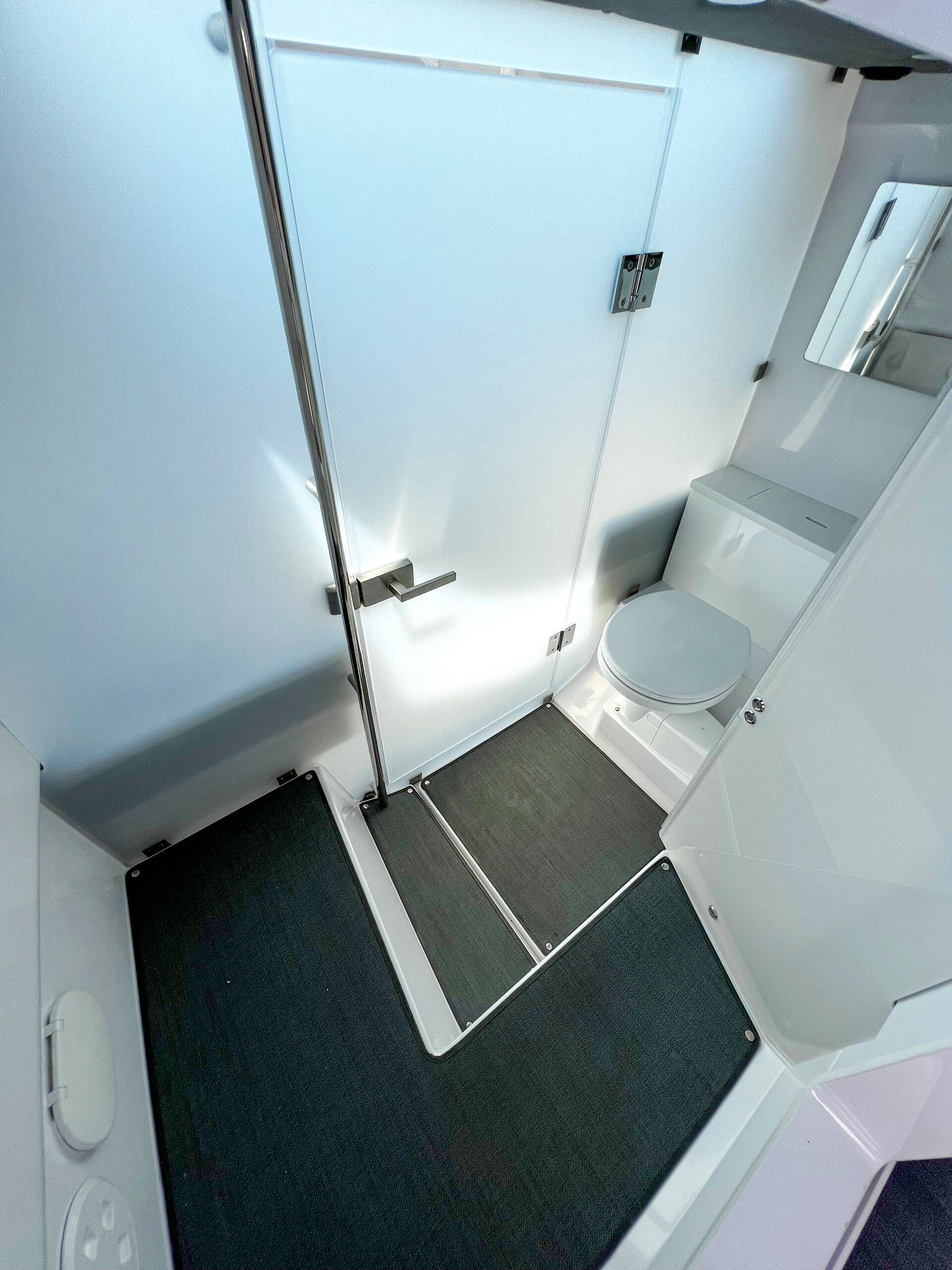 Axopar 37 XC Cross Cabin Kaizen