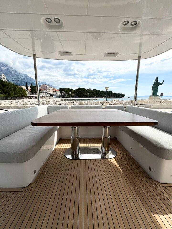 Azimut Magellano 66 Moon light