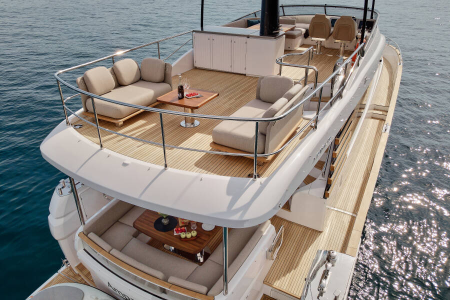 Azimut Magellano 66 Ava 2