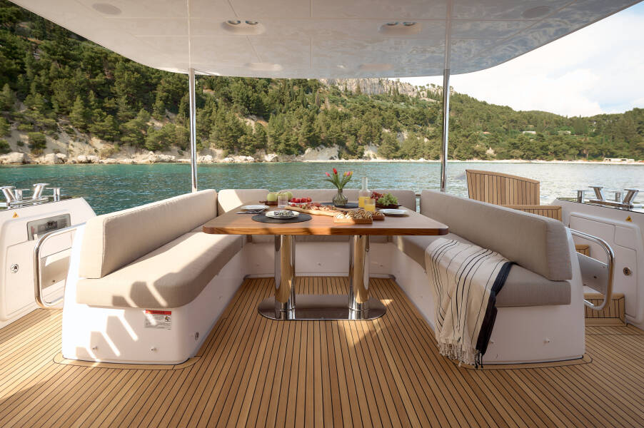Azimut Magellano 66 Ava 2