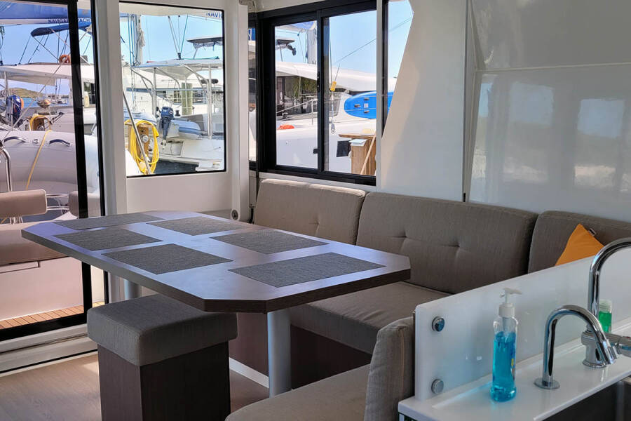 Bali 4.2 Cat Tales_DB