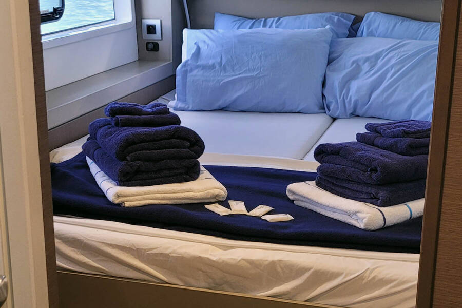 Bali 4.2 Cat Tales_DB