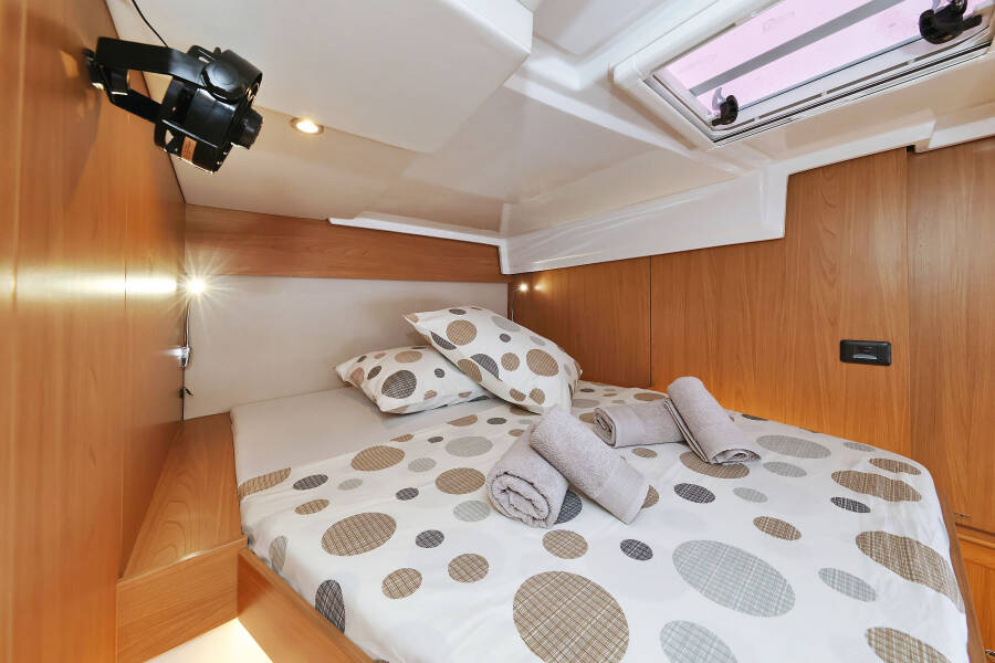 Bali Catspace OW Playtime - OW