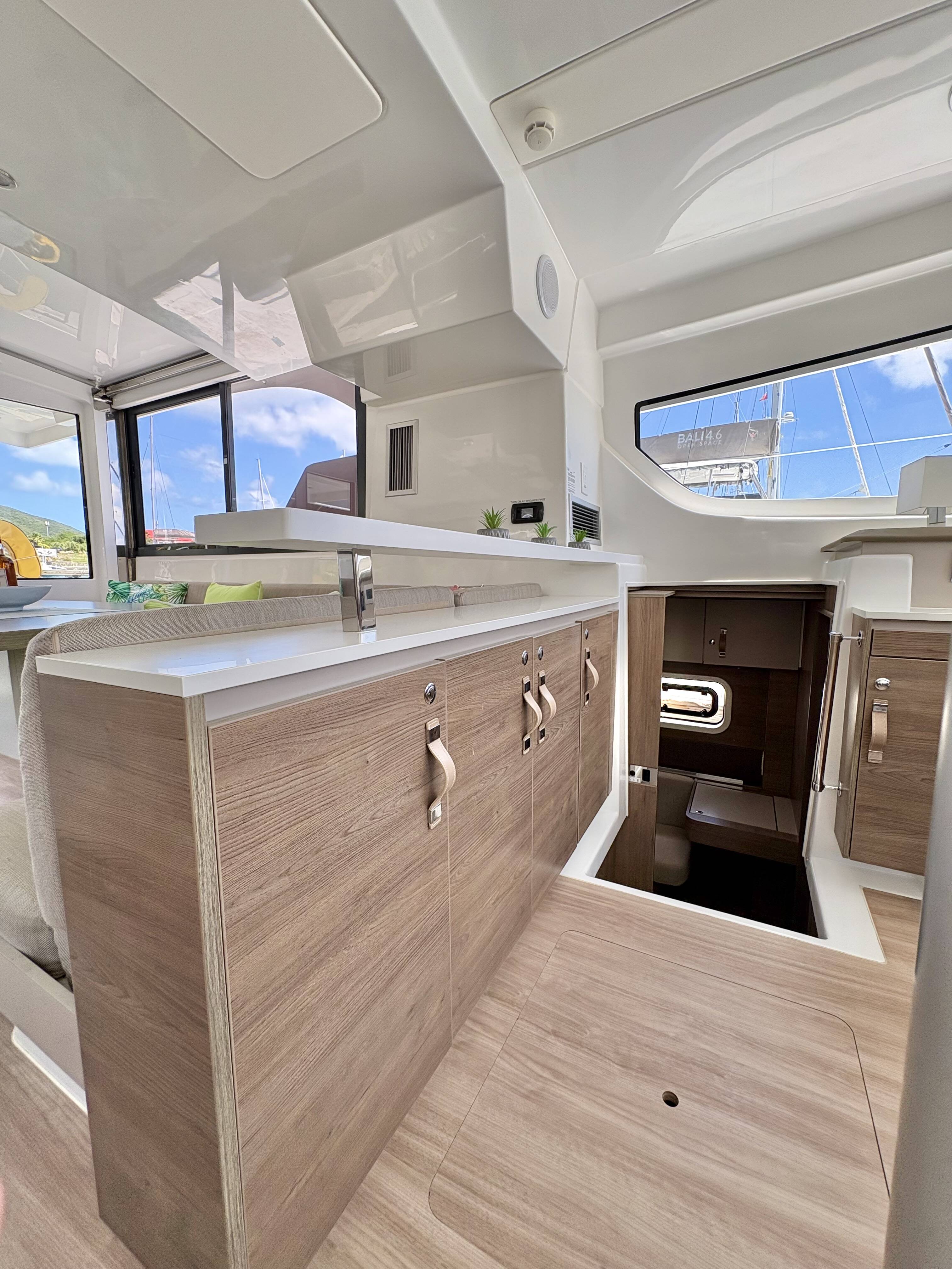 Bali Catspace OW Morale Compass