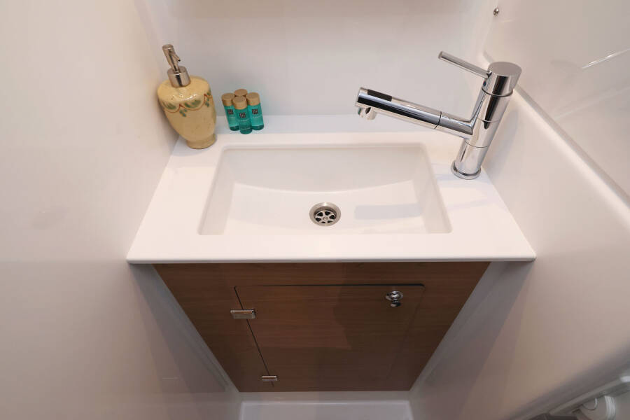 Bali Catspace Sapphire