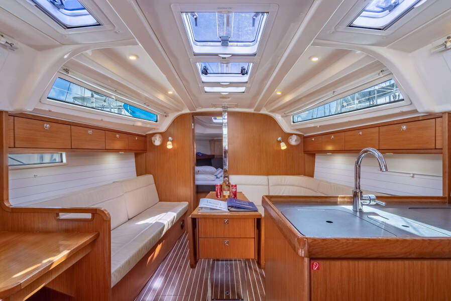 Bavaria 37 Jitterbug