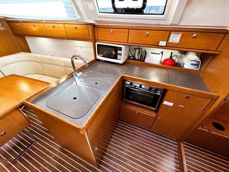 Bavaria 37 Jitterbug