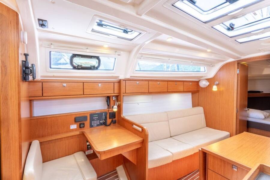 Bavaria 37 Jitterbug