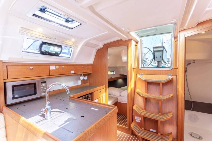 Bavaria 37 Jitterbug