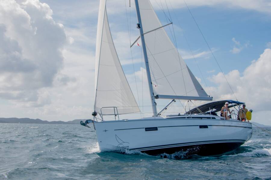 Bavaria 37 