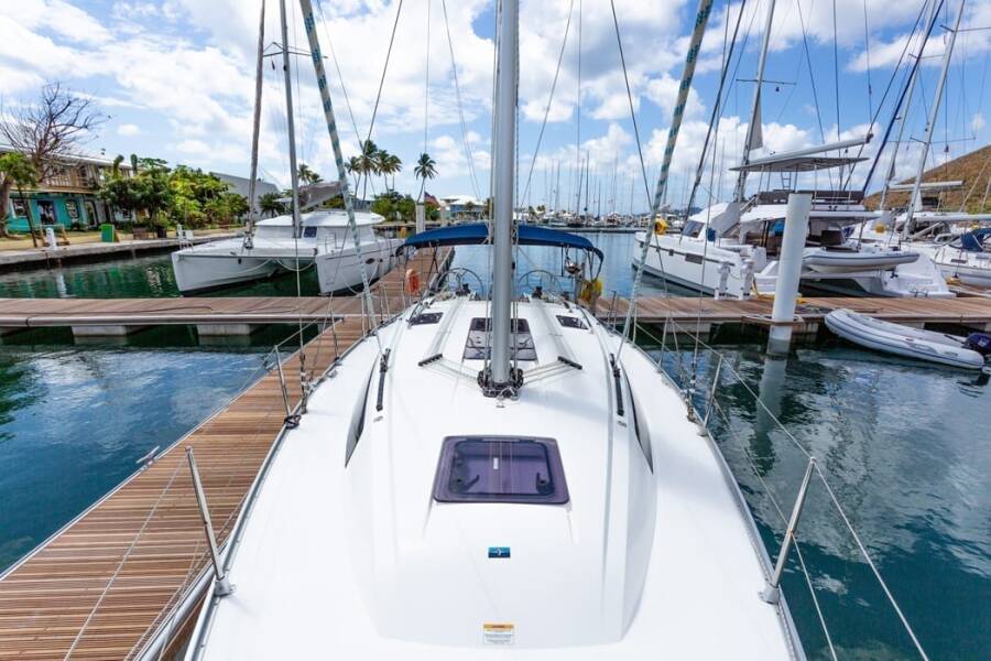 Bavaria 37 