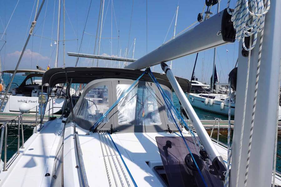 Bavaria C38 Talia