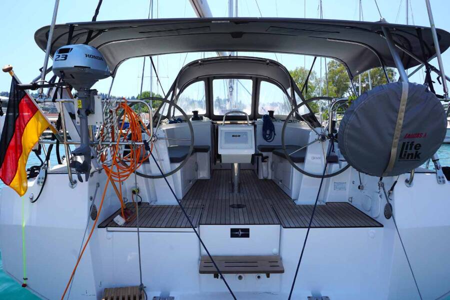 Bavaria C38 Talia
