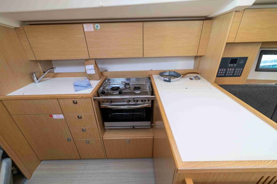 Bavaria C38 Euphoria