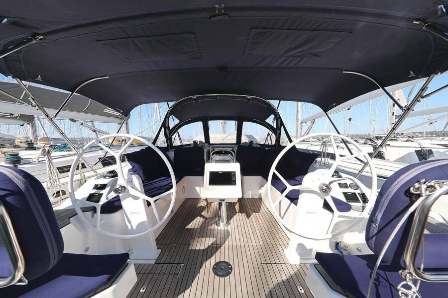 Bavaria C42 First Light