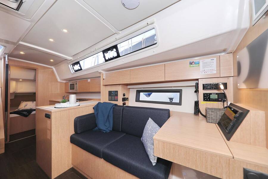 Bavaria C42 First Light