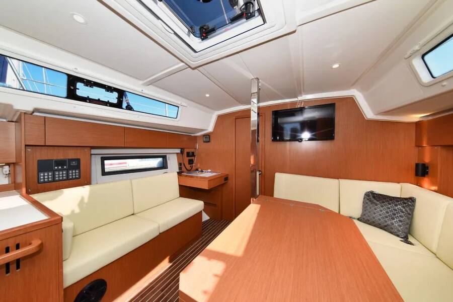 Bavaria C42 DNA