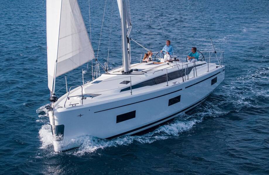 Bavaria C42 Juju