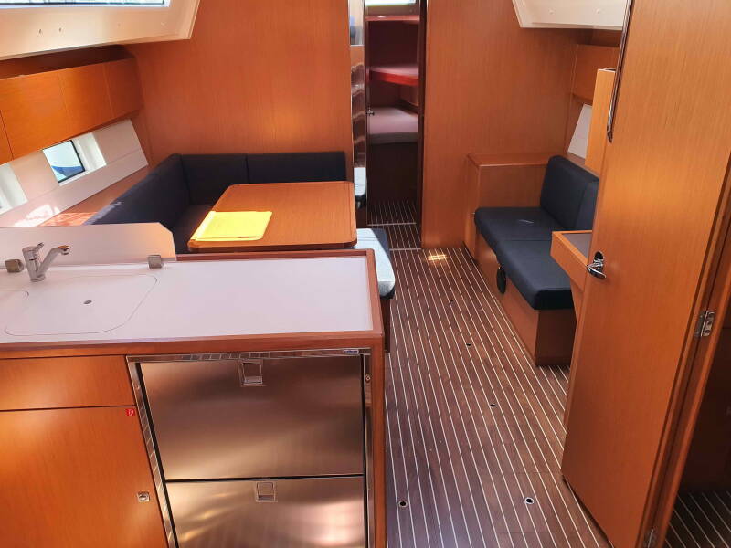 Bavaria C45 Holiday Blue Diamond