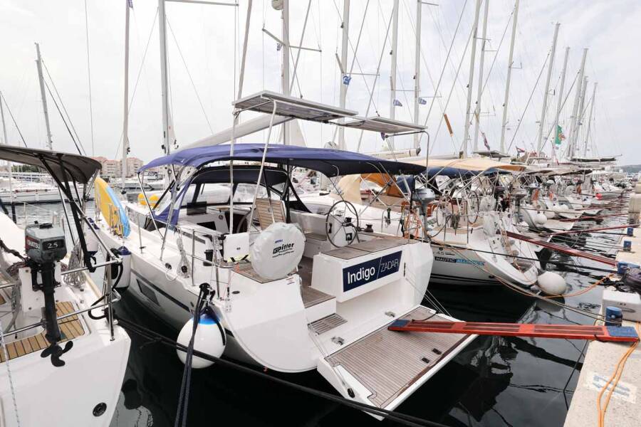 Bavaria C45 Holiday Indigo
