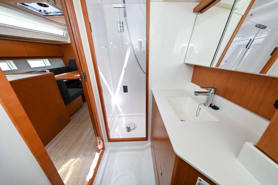 Bavaria C45 Efix