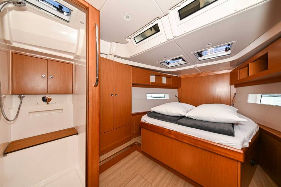 Bavaria C45 Efix
