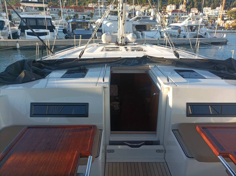 Bavaria C50 Roza Deflores 2