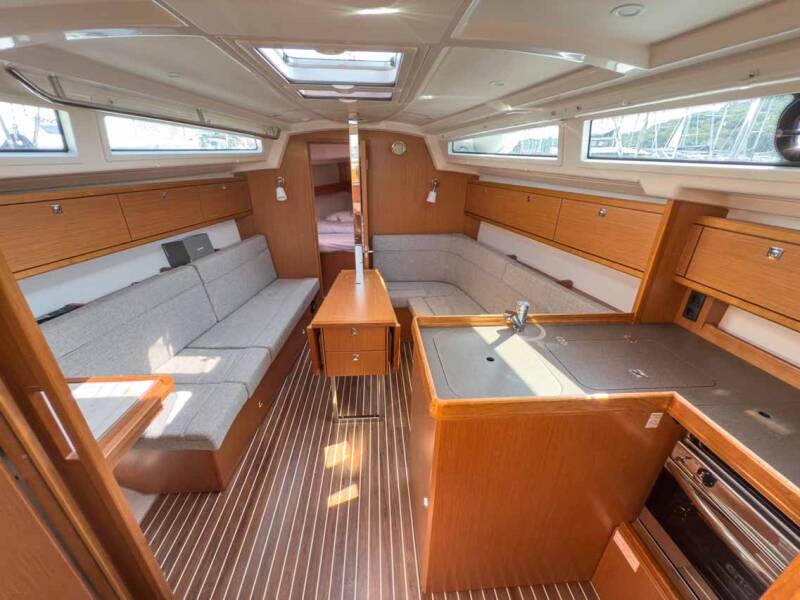Bavaria Cruiser 34 Hydra